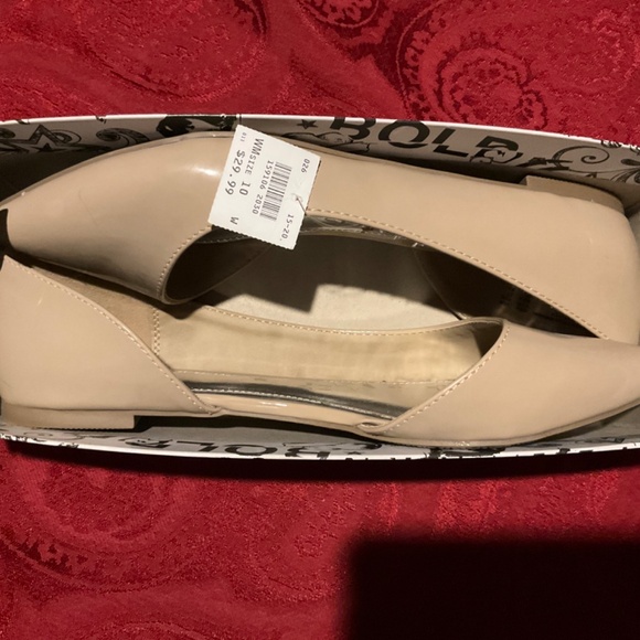 Payless Woman’s Brash Beige patent dressy/casual slip-on flats. Size 10W NWT - Picture 4 of 15
